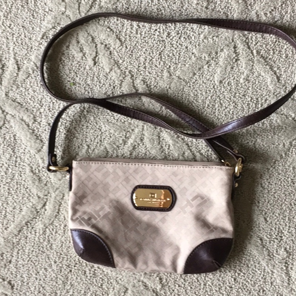 Tommy Hilfiger crossbody bag